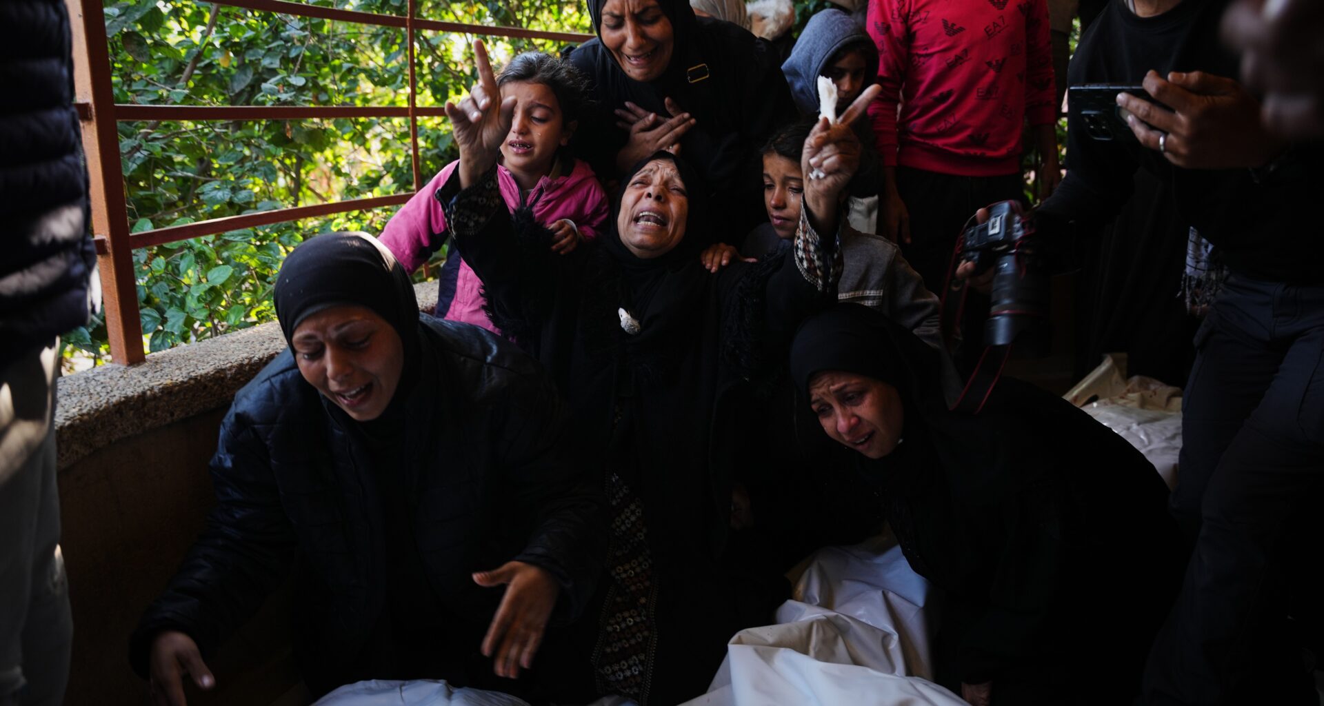 Israel mata a cinco personas en Jan Yunis