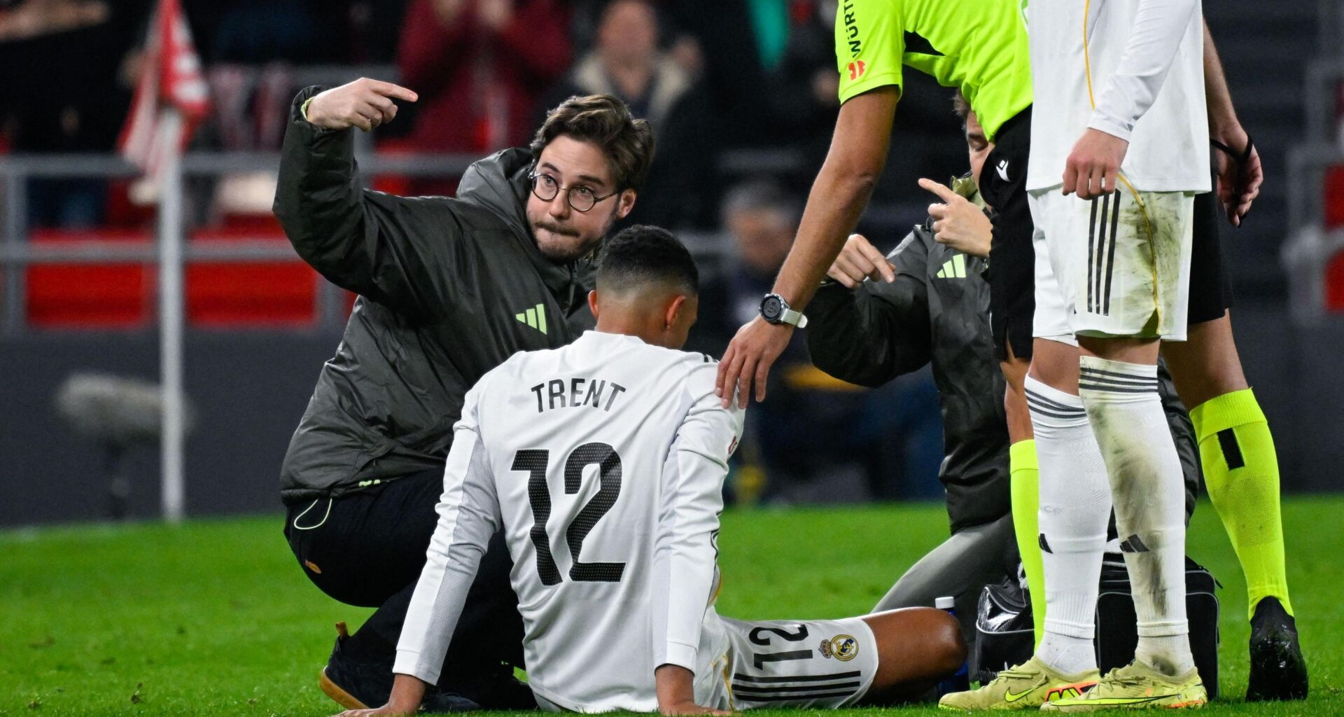 Trent Alexander-Arnold sufre una lesión muscular en la pierna izquierda y no volverá a jugar hasta el año que viene