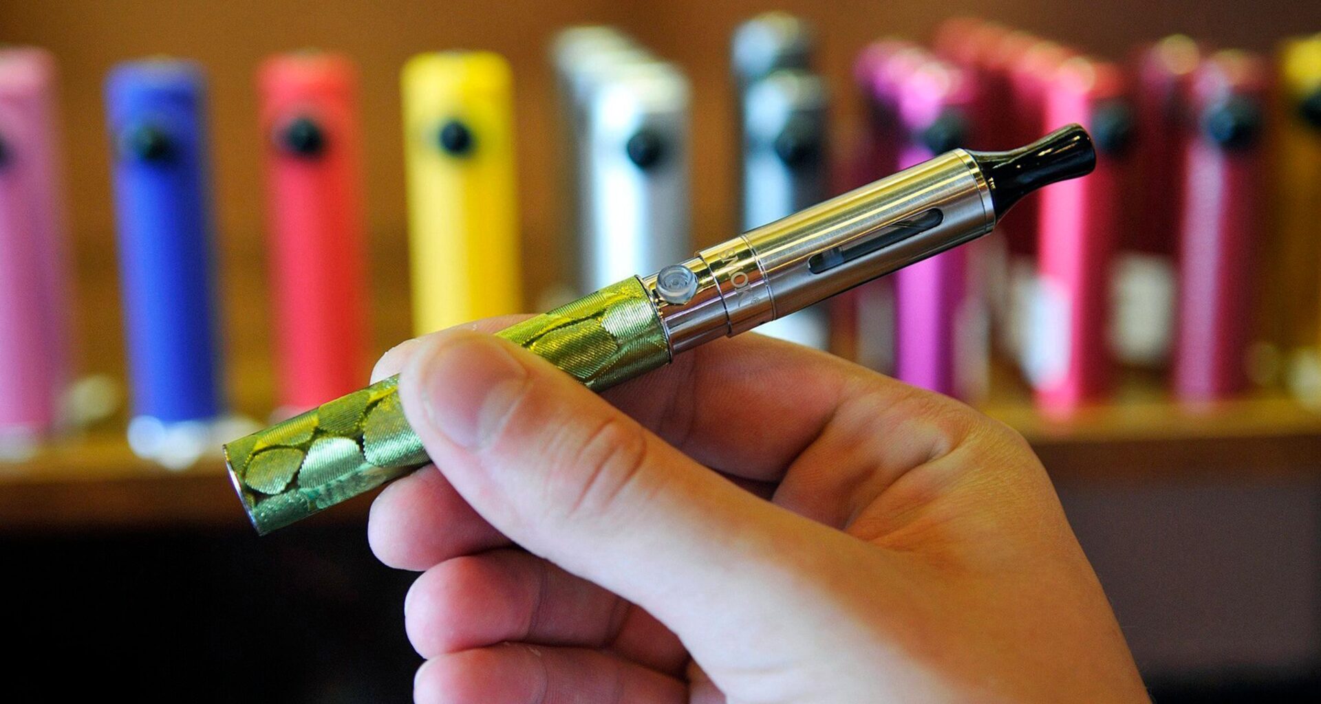 México prohíbe totalmente los vapeadores y cigarrillos electrónicos