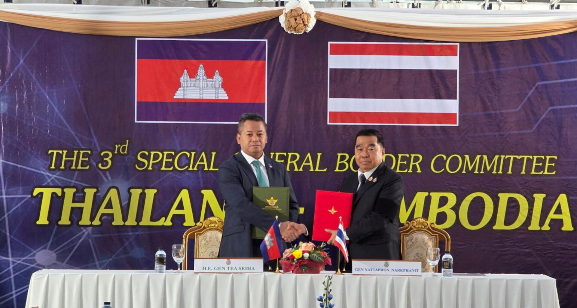 Tailandia y Camboya acuerdan un alto el fuego