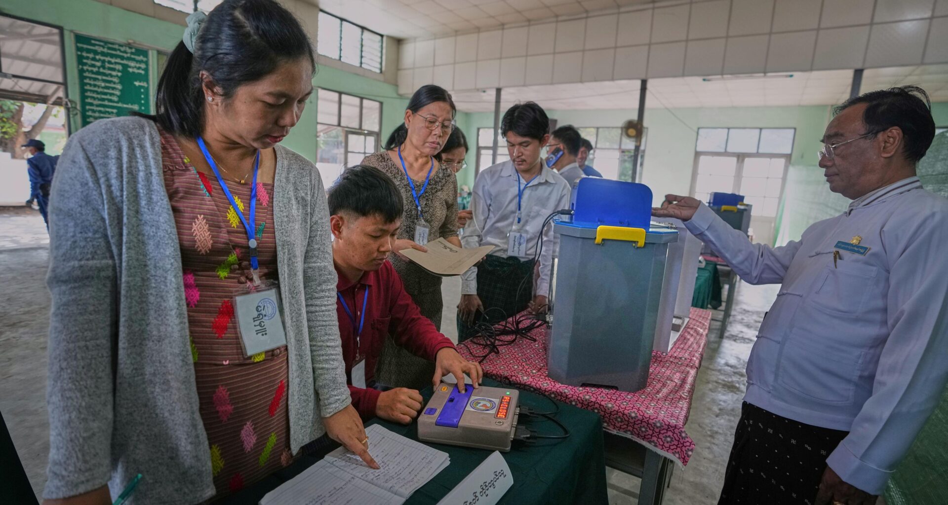 Birmania acude a las urnas en medio de una guerra civil y una crisis humanitaria