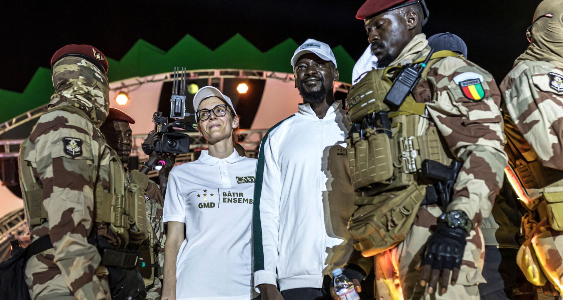 Mamady Doumbouya, favorito en las elecciones en Guinea Conakri