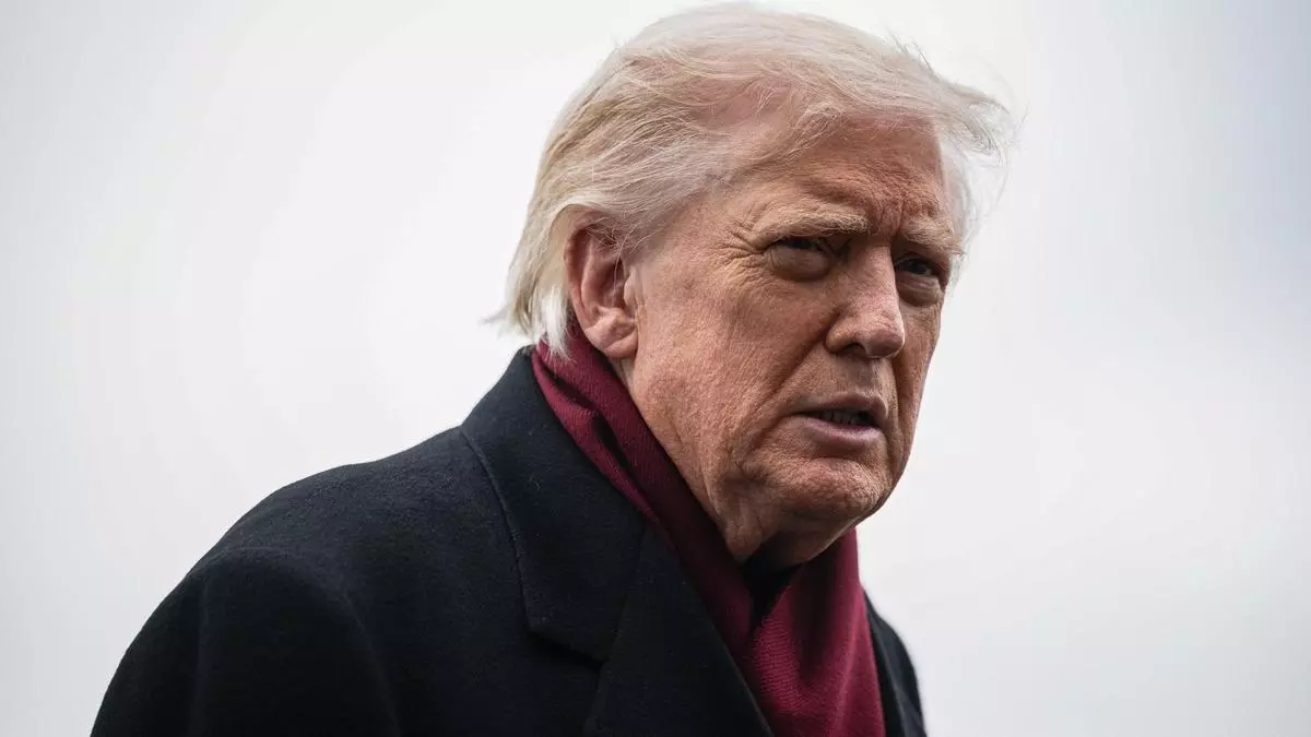 Trump advierte que cualquier país que trafique droga hacia EEUU "está sujeto a ataques"