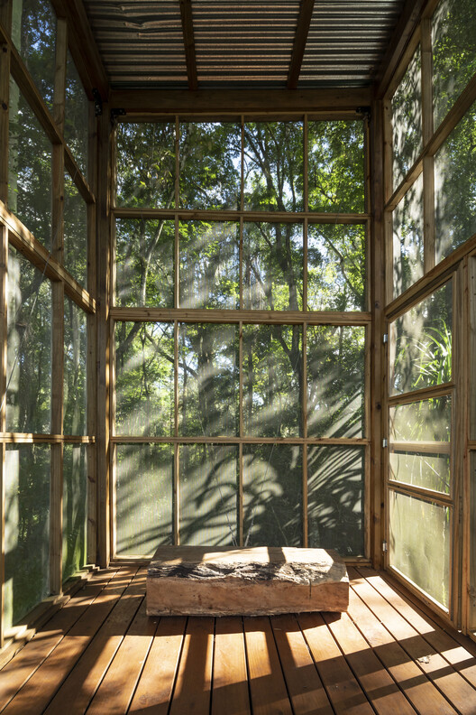 Parque Provincial Urugua-í: amplificadores de paisaje / ENNE Arquitectura - Fotografía interior, Madera, Vidrio