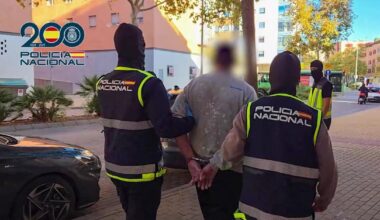 El líder del grupo neonazi 'The Base' amenaza con represalias tras los últimos arrestos en España