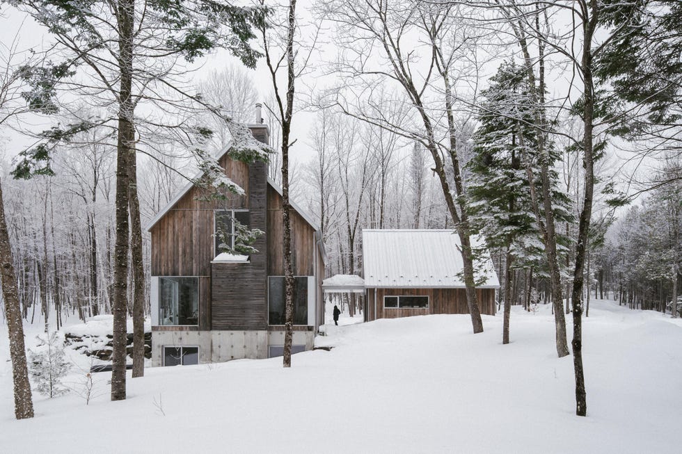 cabana madera perderse montana techo dos aguas interior midcentury