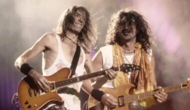 El guitarra de Extremoduro, Iñaki 'Uoho', publica desde el hospital una canción de homenaje a Robe: 'Cuando no estás tú...'