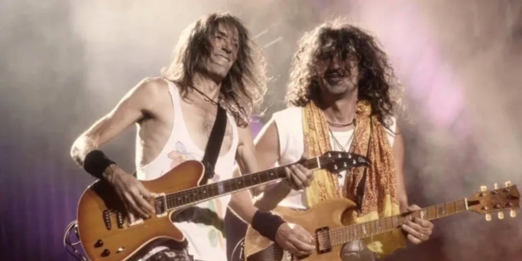 El guitarra de Extremoduro, Iñaki 'Uoho', publica desde el hospital una canción de homenaje a Robe: 'Cuando no estás tú...'