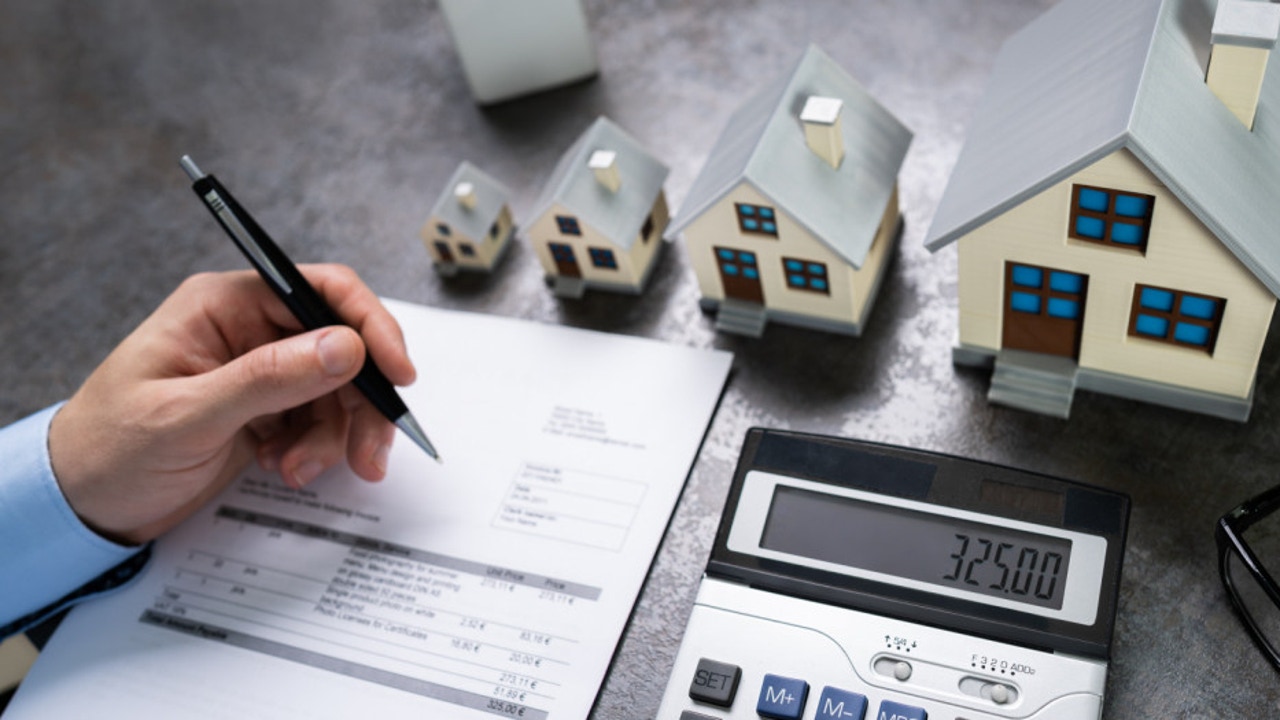 ¿Es posible estar pagando una hipoteca y querer comprar otra vivienda? El índice que debes tener en cuenta