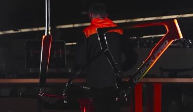 El Euskaltel-Euskadi correrá por primera vez con una bicicleta china