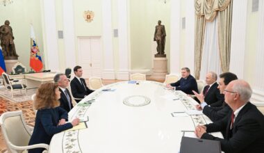 El plan de Trump para Ucrania expuesto por Witkoff y Kushner no convence a un Putin que no ve más cerca el final de la guerra