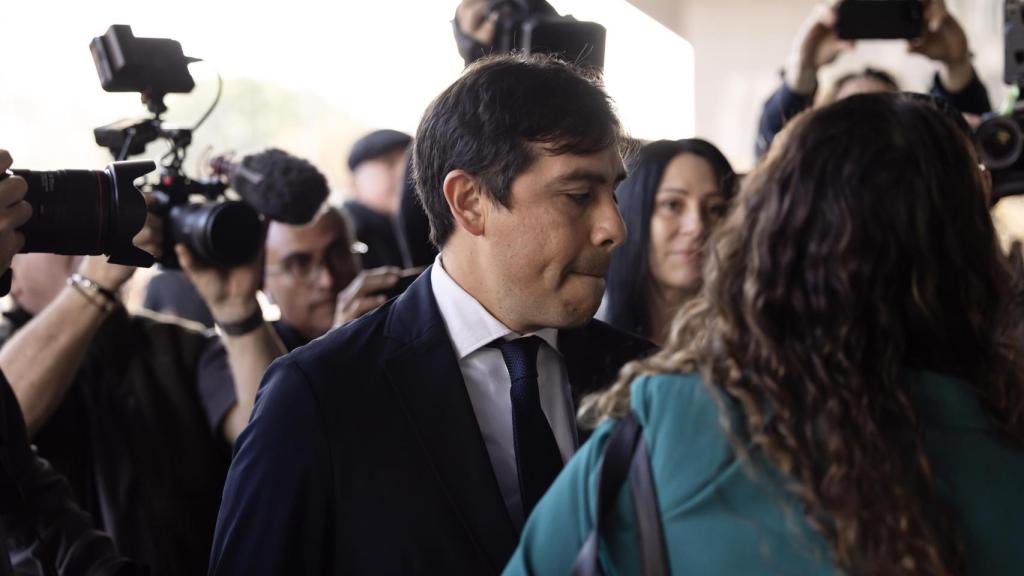 El doctor Salvador Plasencia en un tribunal federal en Los Ángeles este miércoles, 3 de diciembre de 2025.