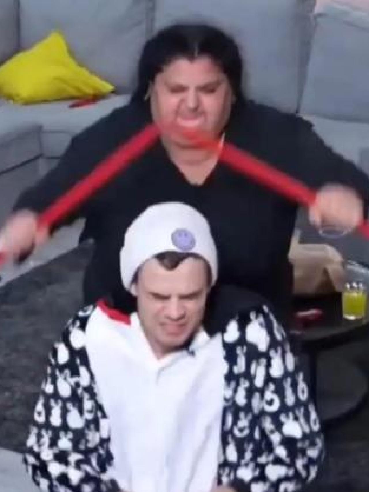 Un escena violenta de 'La Casa de los Gemelos 2'.