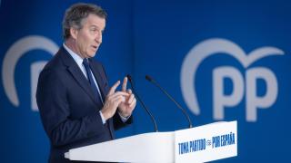 El presidente del PP, Alberto Núñez Feijóo, comparece en la sede nacional del Partido Popular. Europa Press / Eduardo Parra