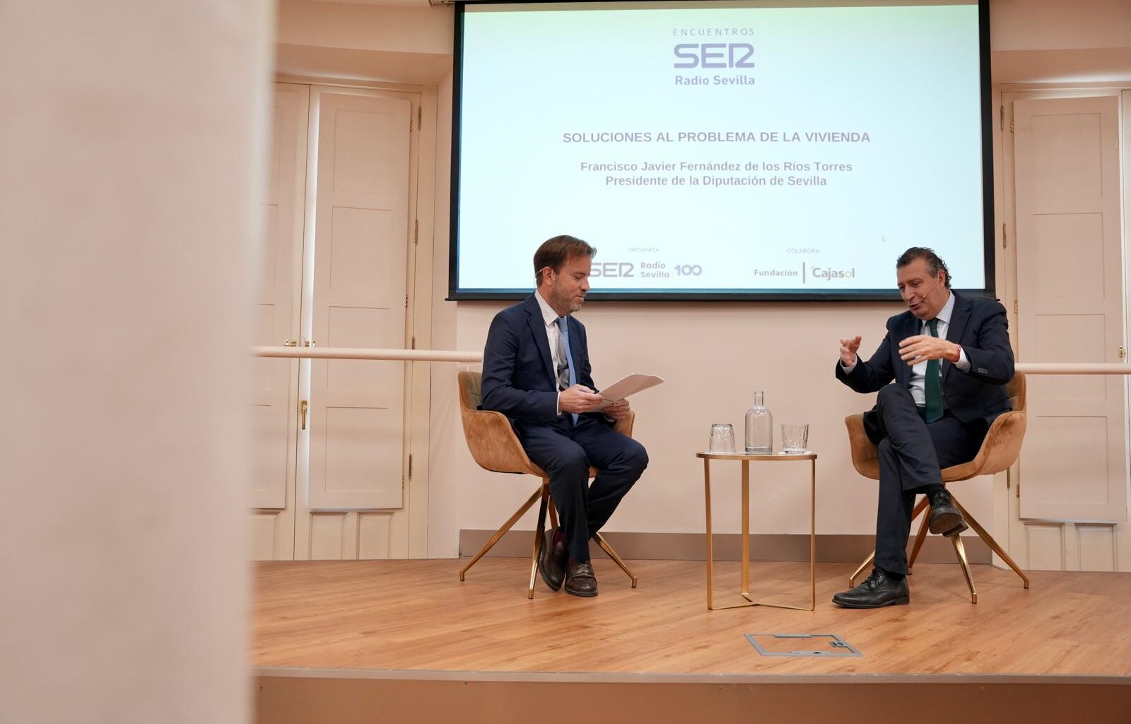 Javier Fernández defiende una mayor financiación pública, un urbanismo público y las alianzas institucionales para responder a la demanda de VPO