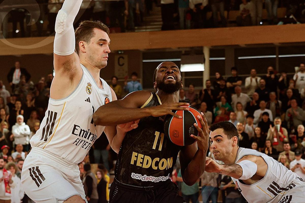 Mario Hezonja, en tareas defensivas ante un Mónaco que aguantó el gran partido de Tavares en la primera mitad