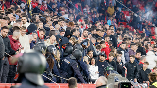 Lo que dice el acta de la suspensión de El Gran Derbi y la posible sanción