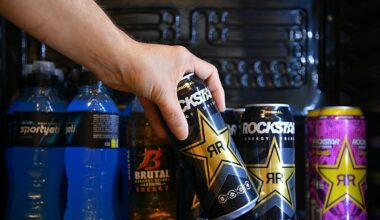 Un hombre sano que bebía ocho latas diarias de bebida energética sufre un derrame cerebral