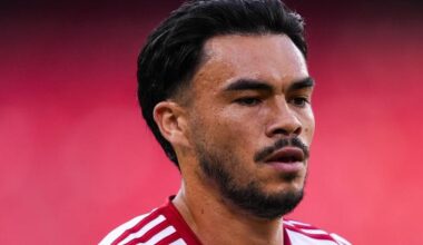 Suazo recae de su lesión y será baja ante el Levante