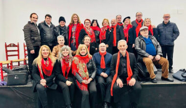 La Casa del celebra una zambomba en torno a la hoguera