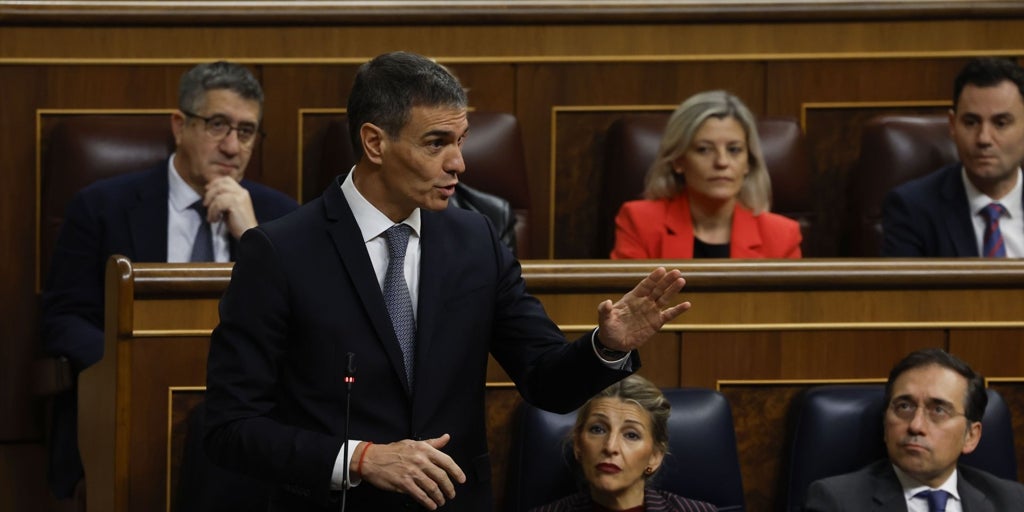 Sánchez rebaja el caso Salazar a «acoso laboral» y echa balones fuera: «Es un problema estructural»