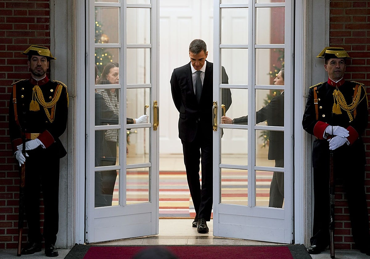 La estrategia de Sánchez ante la sensación de colapso: «Aguantar hasta que escampe»