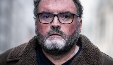 Condenan a cadena perpetua a un anestesista francés por envenenar a 30 pacientes y matar a 12