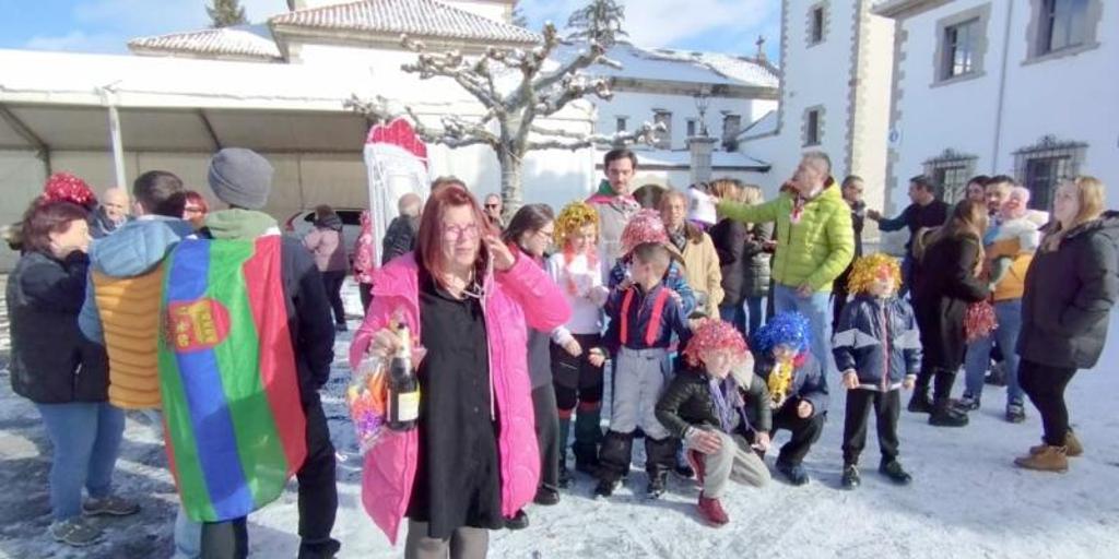 La comisión de fiestas de Villamanín (León) vende más décimos premiados del Gordo de los que tenía asignados