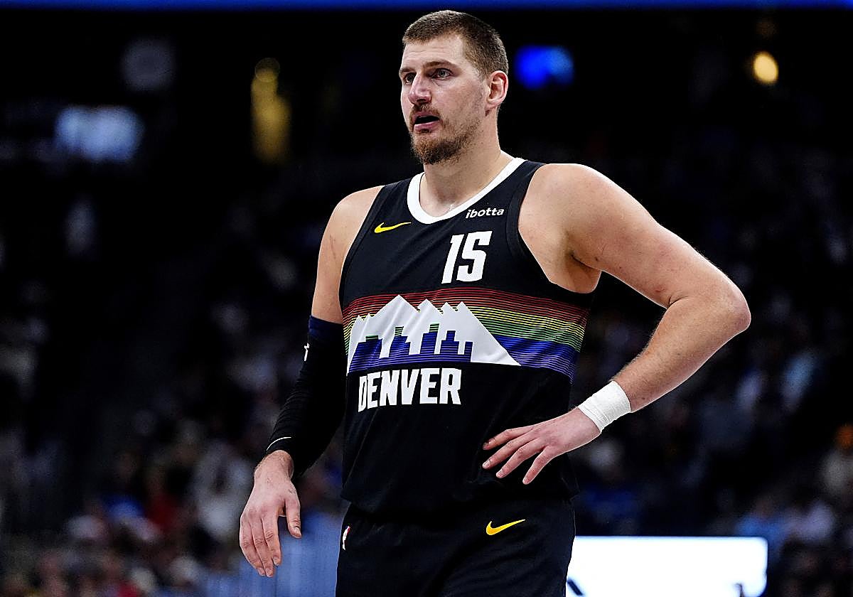 Jokic se adueña de la Navidad con una actuación histórica