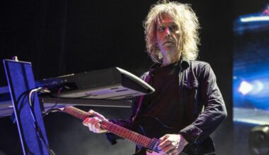 Muere Perry Bamonte, guitarrista y teclista de The Cure, a los 65 años