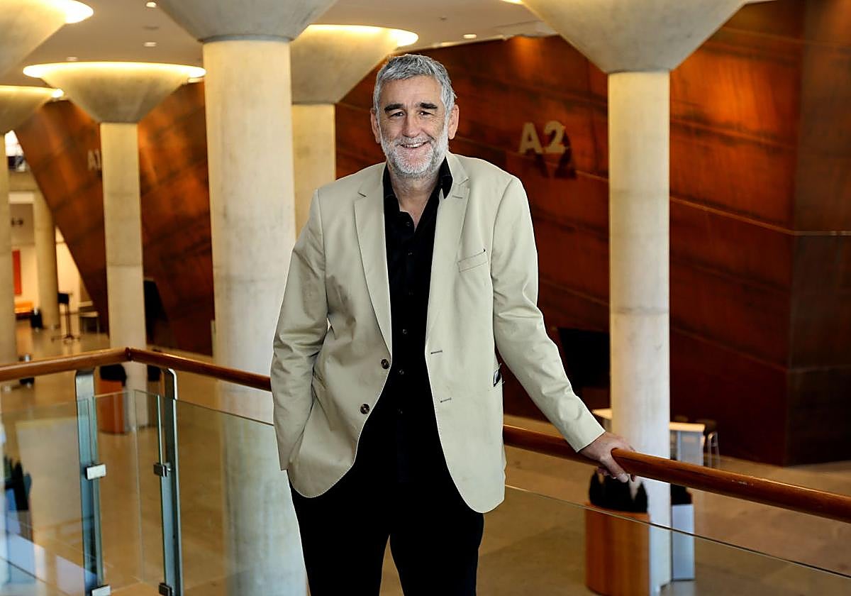 Juanma López Iturriaga confiesa cómo fue para él caer en la estafa del 'hijo en apuros': «Me pedían 9.800 euros»