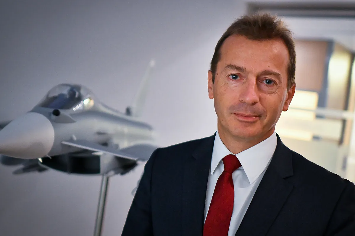 El fallo en el fuselaje del Airbus A320 apunta a la española Sofitec - Expansión