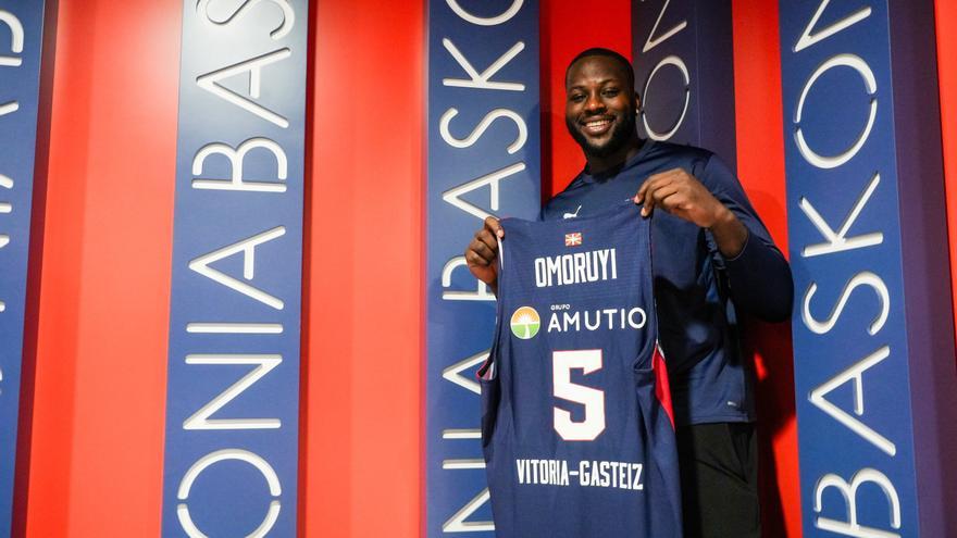 Eugene Omoruyi: "Los aficionados van a ver que doy el cien por cien en cada posesión"