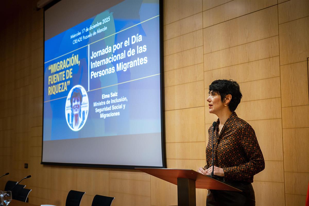 La ministra de Inclusión, Seguridad Social y Migraciones, Elma Saiz, en la clausura de la jornada 