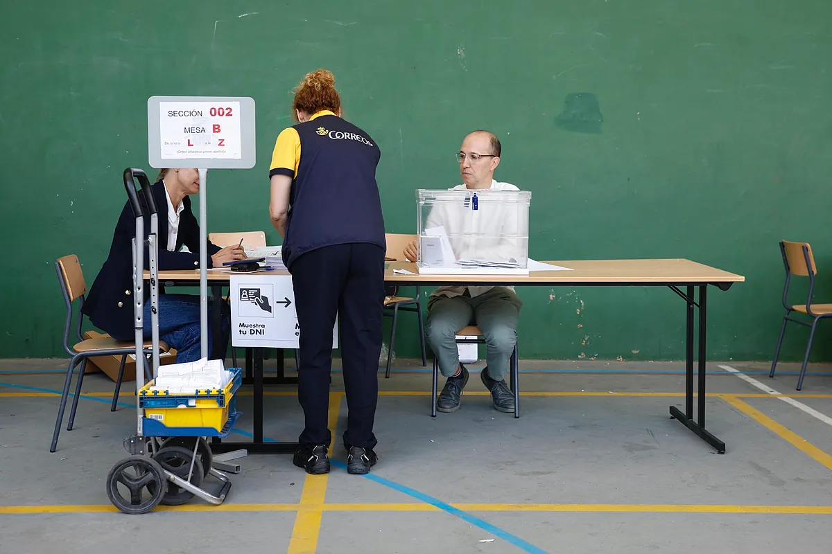 Robo de votos en Extremadura: así funciona el voto por correo y su custodia - El Mundo