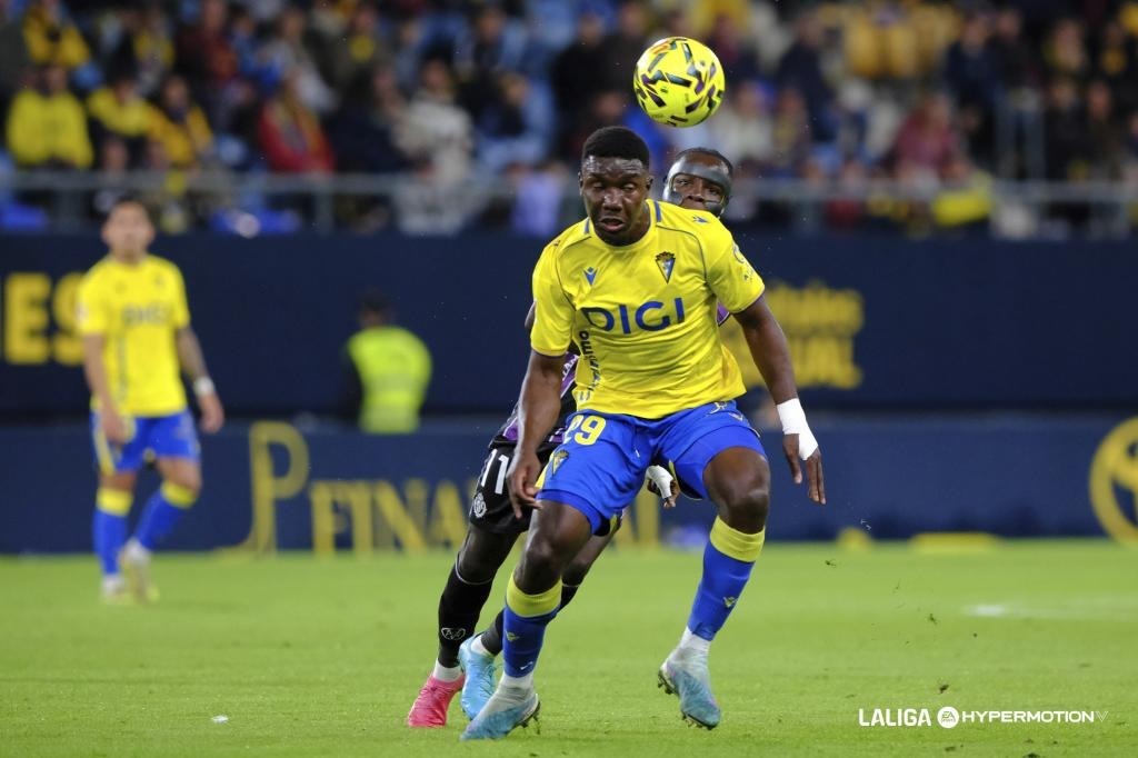Cádiz en directo... ¡derbi andaluz en El Arcángel!