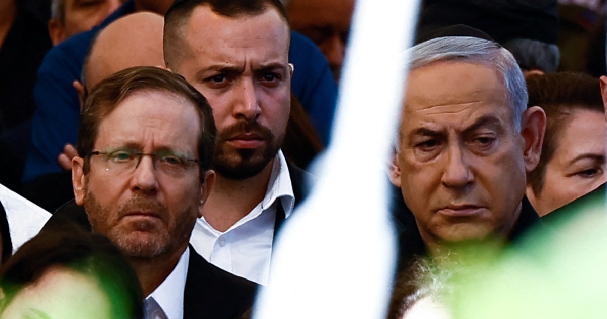 Benjamin Netanyahu solicitó formalmente el indulto presidencial en medio del juicio por corrupción