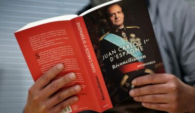 El rey emérito español alaba su trayectoria en un inesperado video