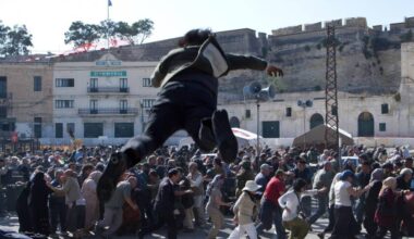 Últimos días para ver en Netflix uno de los thrillers de supervivencia y zombis más frenéticos y espectaculares de la década