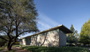 Servicios Sanitarios Parque Metropolitano / tactic-a