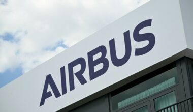 Airbus rebaja objetivo de entregas para 2025 tras "problema" con fuselajes del A320