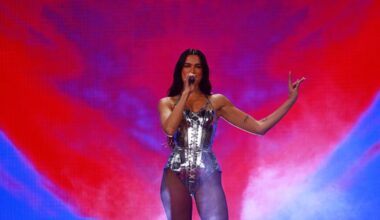 Estas son las canciones que Dua Lipa ha versionado de artistas latinos en su gira