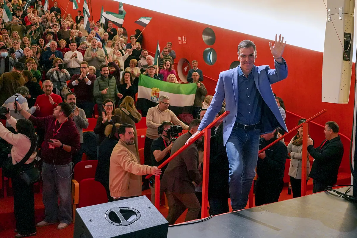 Sánchez se echa la campaña de Extremadura a las espaldas - El Mundo