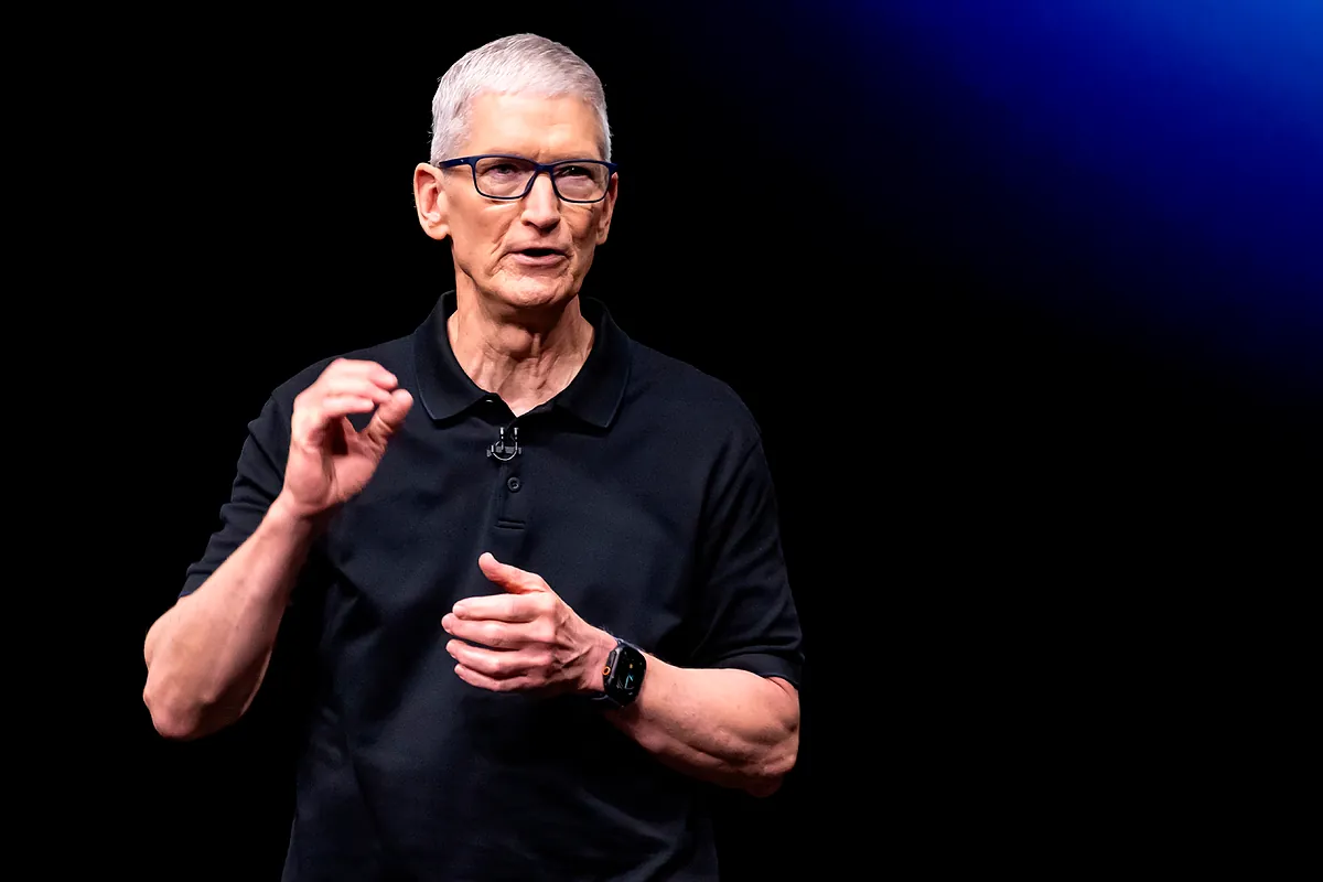 Apple anuncia la salida de dos ejecutivas más, en medio de cambios en su cúpula - Expansión