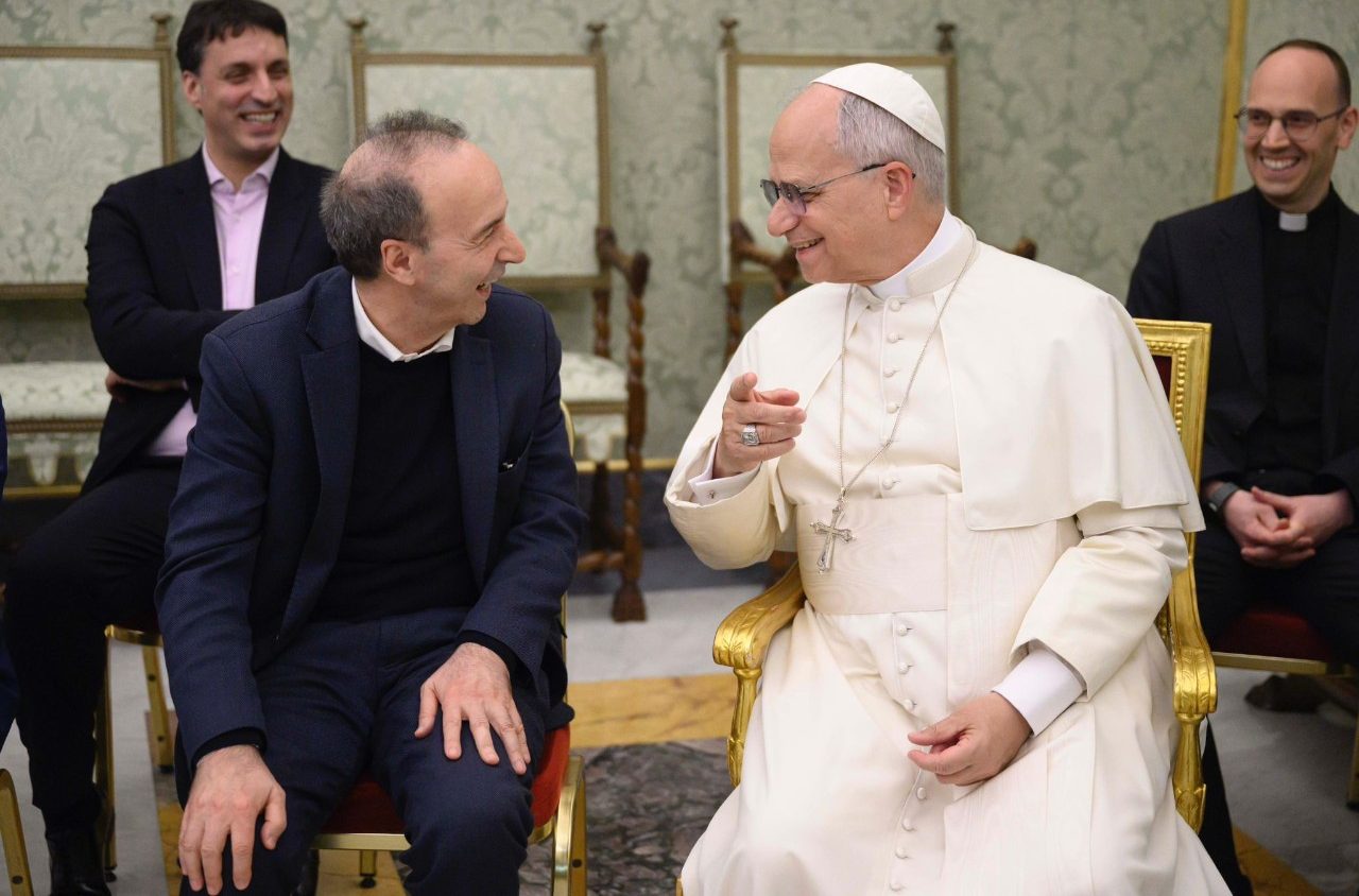 León XIV se reúne con el actor Benigni: «tu Pedro habla de amor»