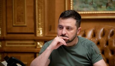 Zelensky dijo que mantuvo una conversación “constructiva” con los enviados de EEUU sobre el plan de paz de Trump para Ucrania