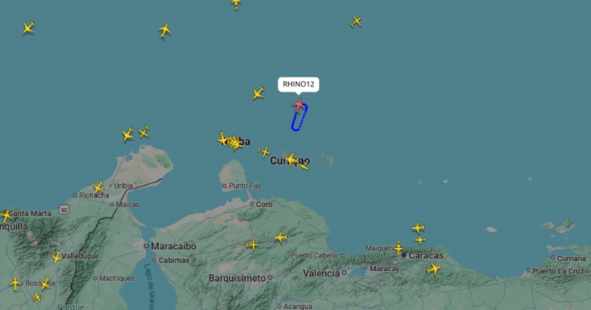 Dos cazabombarderos F/A-18 Super Hornet de EEUU volaron cerca de Venezuela en medio de la presión militar sobre el régimen de Maduro