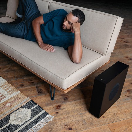 T 6 Subwoofer 2021 Black Lifestyle 2