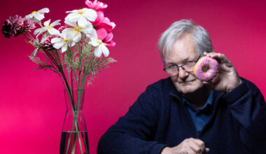 Muere el fotógrafo británico Martin Parr, el cronista que ironizó sobre la sociedad de consumo | Cultura