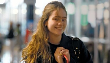 La sonrisa misteriosa de Irene Urdangarin en su regreso a Oxford antes de la esperada entrevista de su padre, Iñaki Urdangarin, en televisión